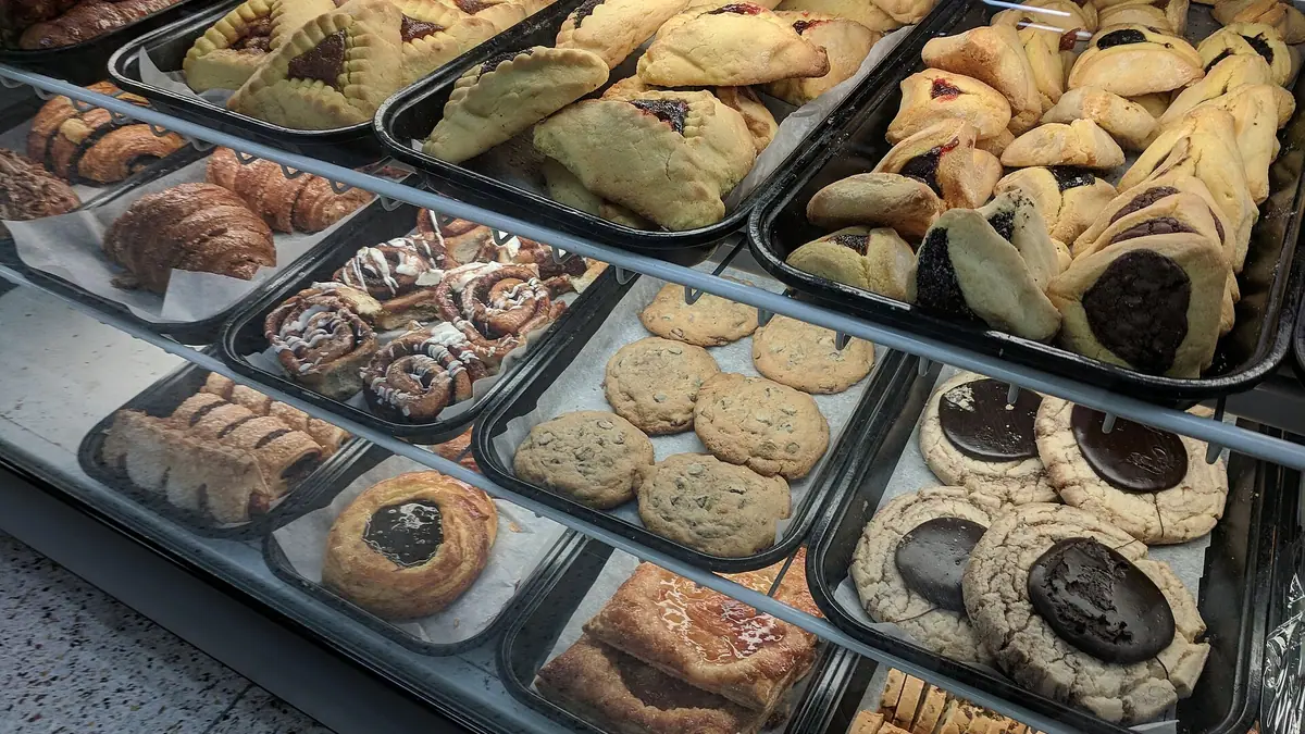 Eggless Cake Shop bakes